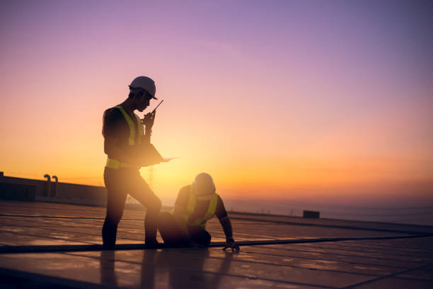 Best Emergency Roof Repair  in North Lindenhurst, NY